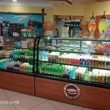 Carsi Hotel&cafe מלון טראבזון
